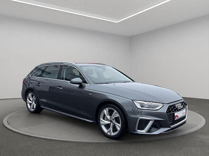 Gebraucht Audi A4 S-Line 204 PS (150 kW) 2023 Grau Kombi