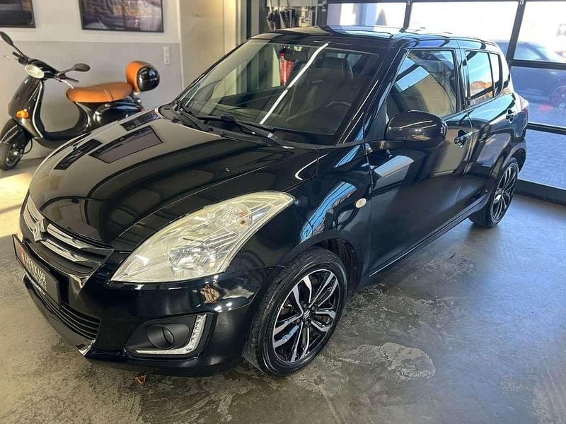 Schwarz Gebraucht 2016 Suzuki Swift X-TRA Limousine | 5.999 € (Superpreis) - Bild 1/3