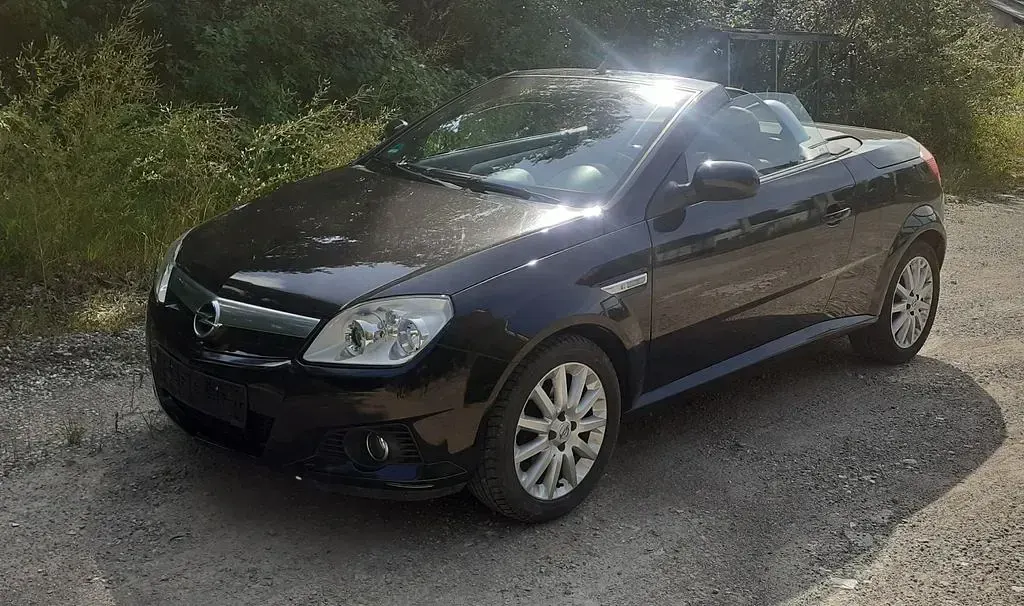Gebraucht Opel Tigra Enjoy 90 PS (66 kW) 2005 Schwarz Cabrio