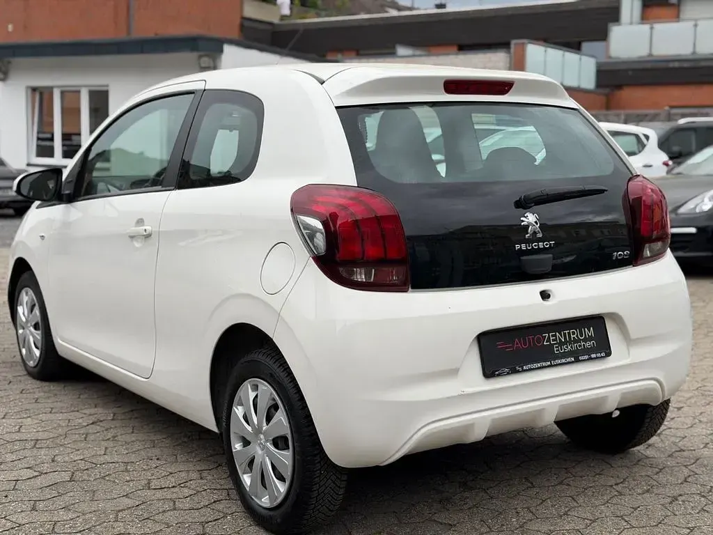 Gebraucht Peugeot 108 Active 72 PS (52 kW) 2019 Blanc lipizan Kleinwagen