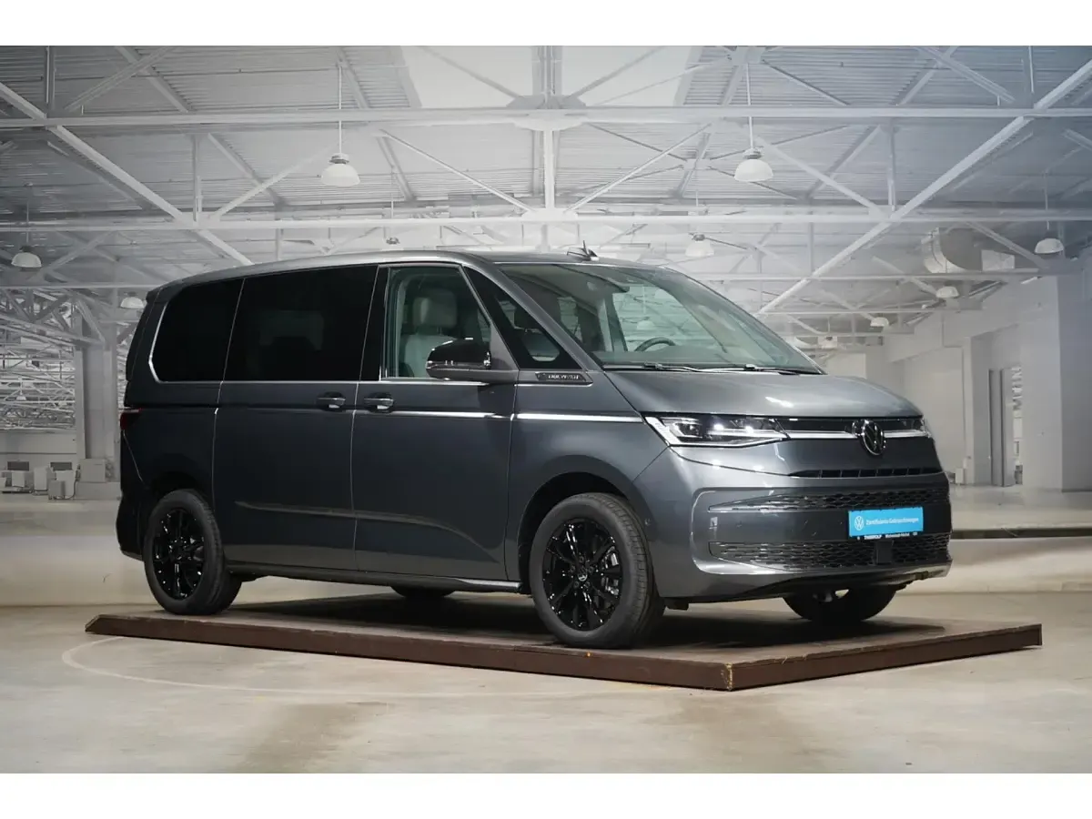 Second-hand VW Multivan Style 150 CP (110 kW) 2025 Monovolum