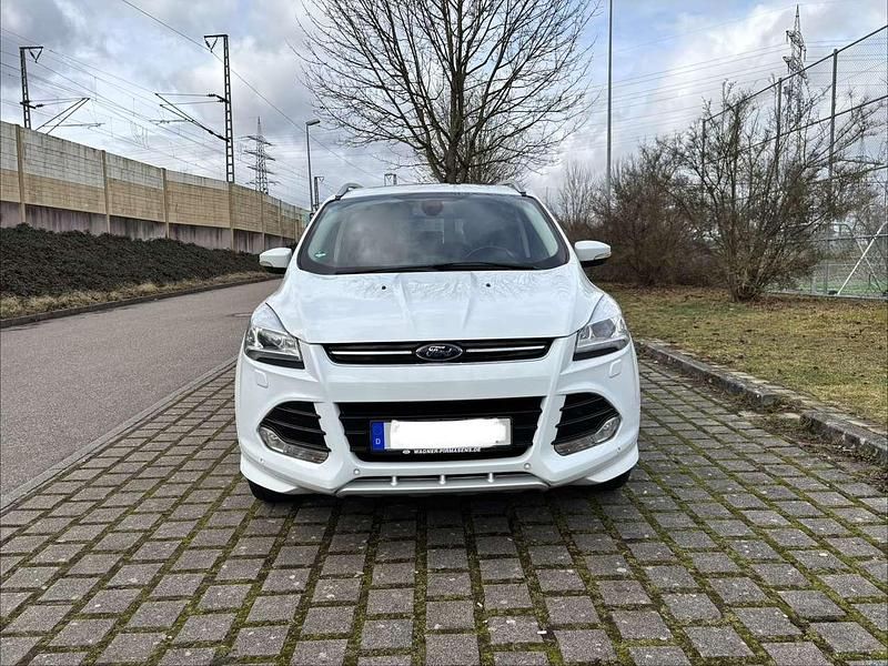 Gebraucht Ford Kuga 150 PS (110 kW) 2014 Weiß SUV
