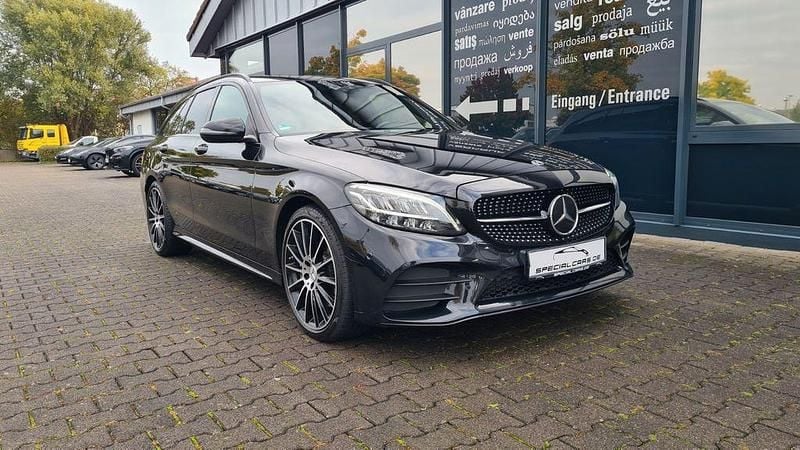Schwarz Gebraucht 2020 Mercedes C300 AMG line Limousine | 24.990 € (Superpreis) - Bild 1/4