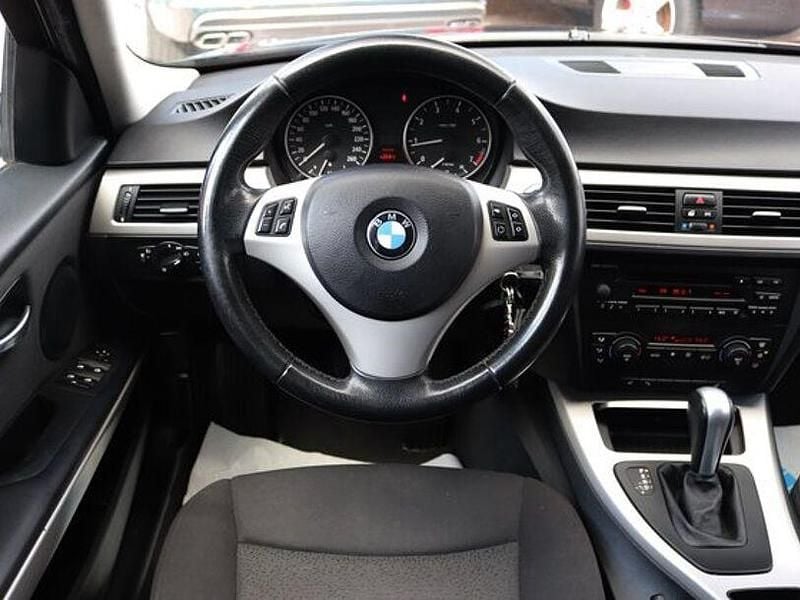 Gebraucht BMW 318 Comfort Edition 129 PS (94 kW) 2006 Schwarz Limousine