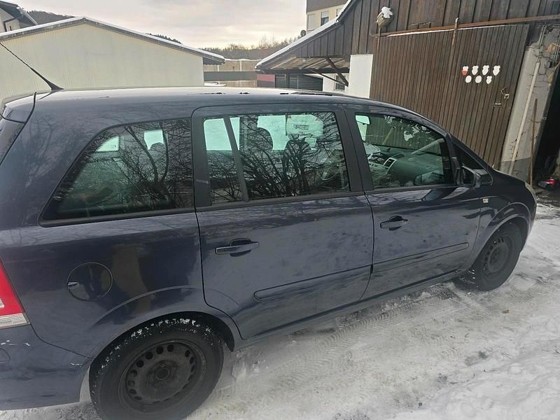 Gebraucht Opel Zafira 116 PS (85 kW) 2009 Blau Van / Kleinbus