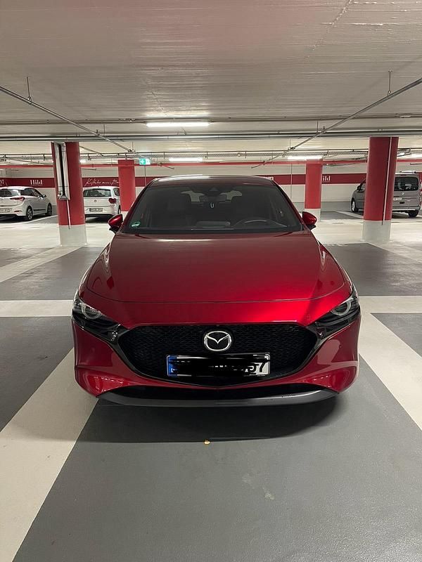 Rot Gebraucht 2021 Mazda 3 Selection Limousine | 21.500 € (Guter Preis) - Bild 1/4
