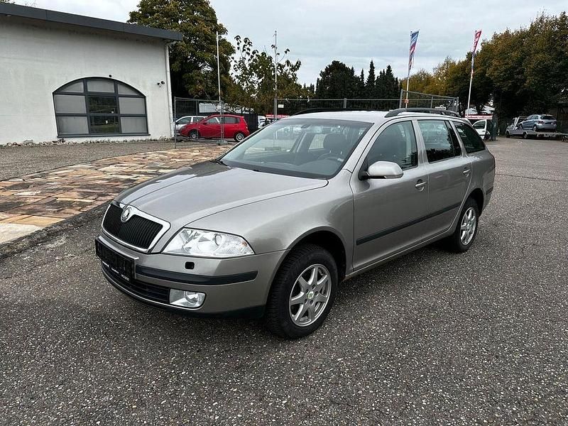 Beige Gebraucht 2008 Skoda Octavia LAURIN & KLEMENT Kombi | 2.550 € (Guter Preis) - Bild 1/4