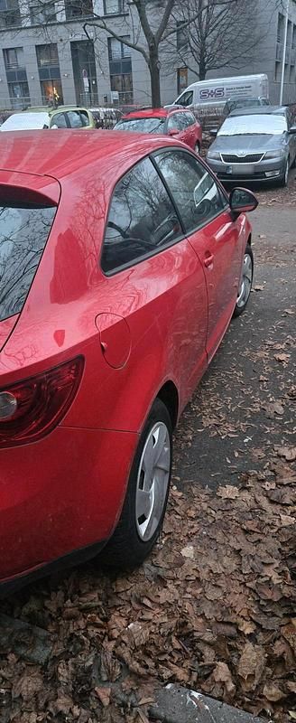 Gebraucht Seat Ibiza 70 PS (51 kW) 2011 Rot Limousine