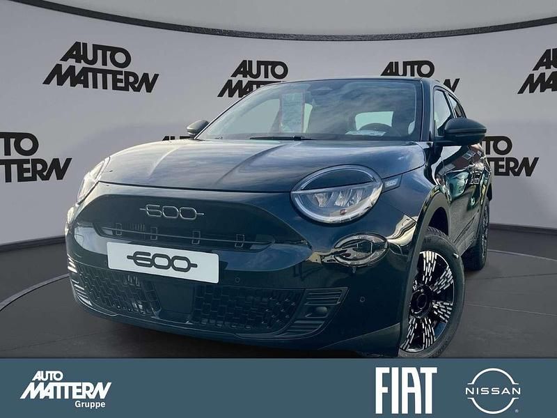 Uni schwarz Neu 2025 Fiat 600 Business SUV | 25.990 € - Bild 1/4