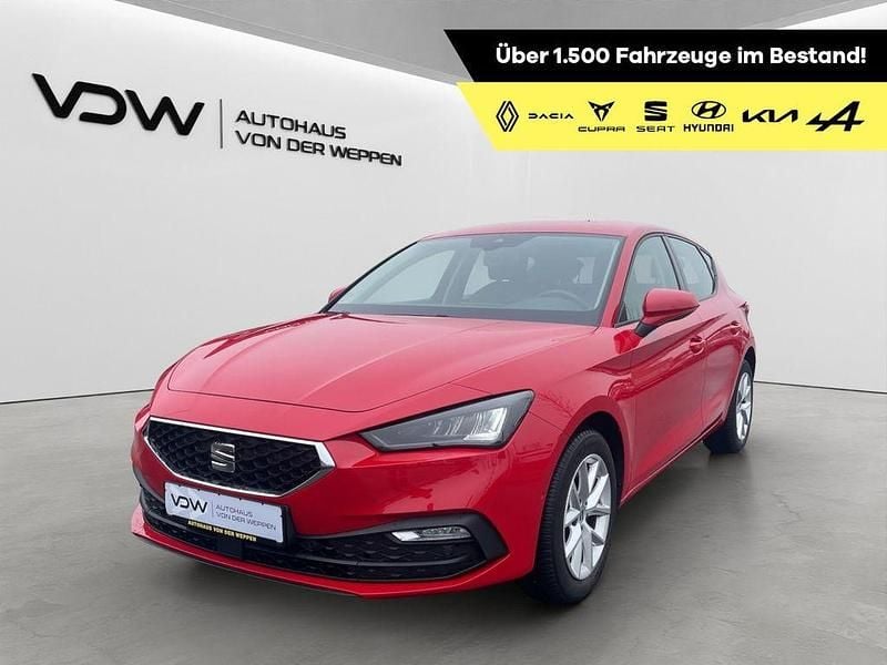 Gebraucht Seat Leon Style 110 PS (80 kW) 2022 Rot Limousine
