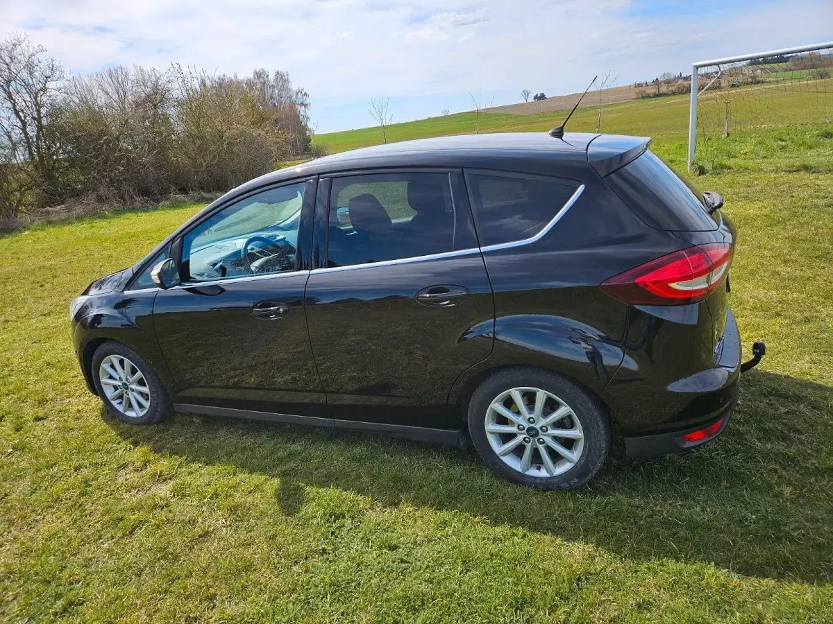 Gebraucht Ford C-MAX Titanium 125 PS (91 kW) 2017 Schwarz Van / Kleinbus