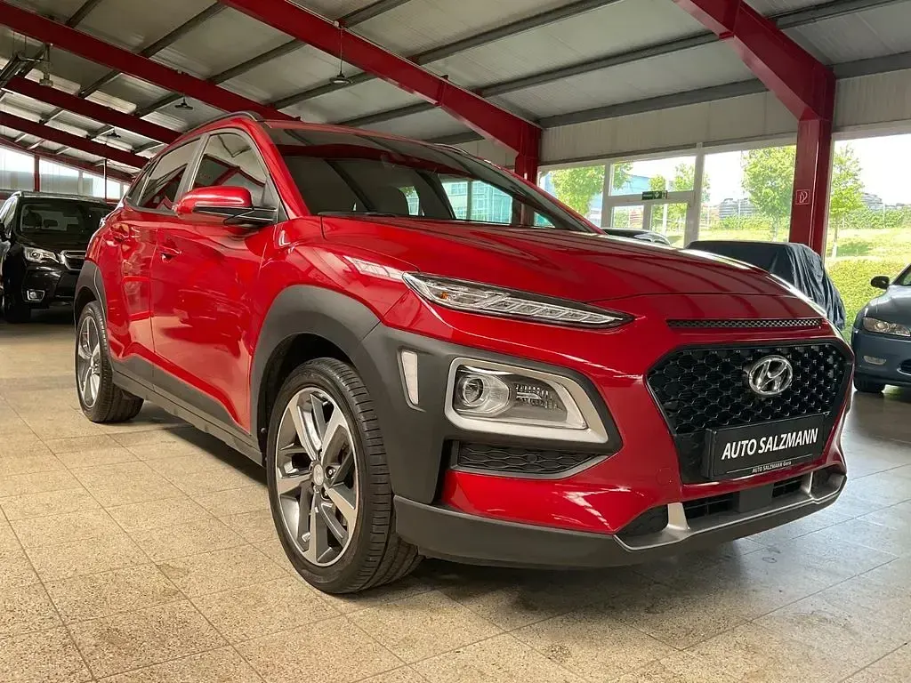 Gebraucht Hyundai Kona Advantage 120 PS (88 kW) 2020 Pulse red / mic SUV