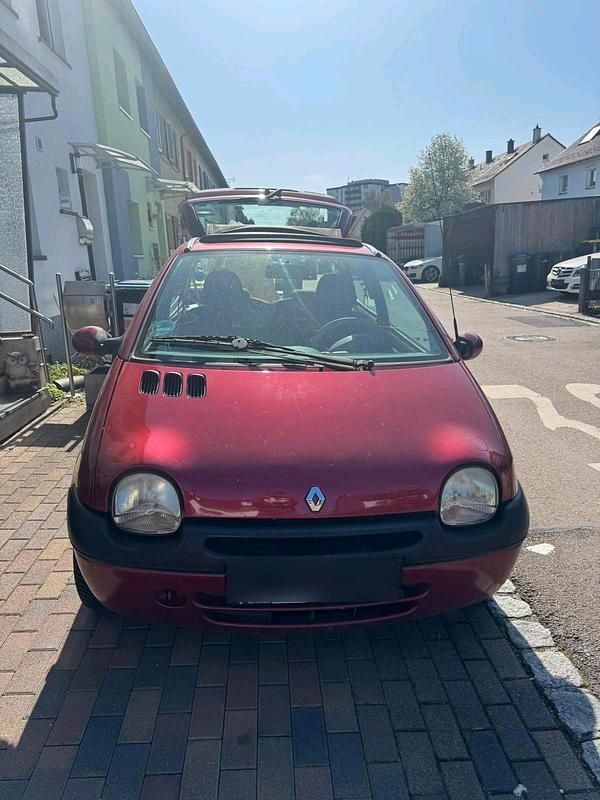 Używany Renault Twingo 70 KM (51 kW) 2002 Czerwony Hatchback