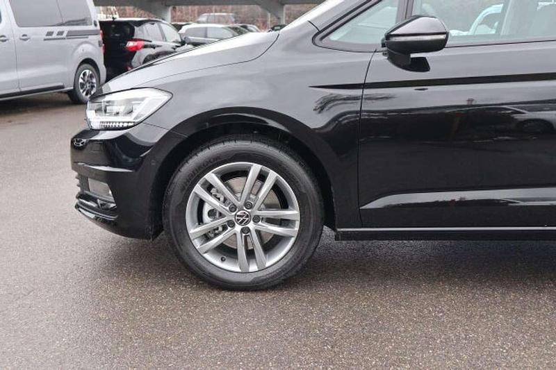 Neu VW Touran 150 PS (110 kW) 2026 Grenadillschwarz Van / Kleinbus