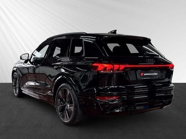 Neu Audi Q6 e-tron S-Line 314 kW (428 PS) 2026 Mythosschwarz metallic (schwarz) SUV