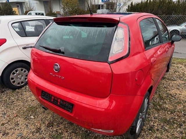 Gebraucht Fiat Punto Sport 135 PS (99 kW) 2013 Rot Kleinwagen