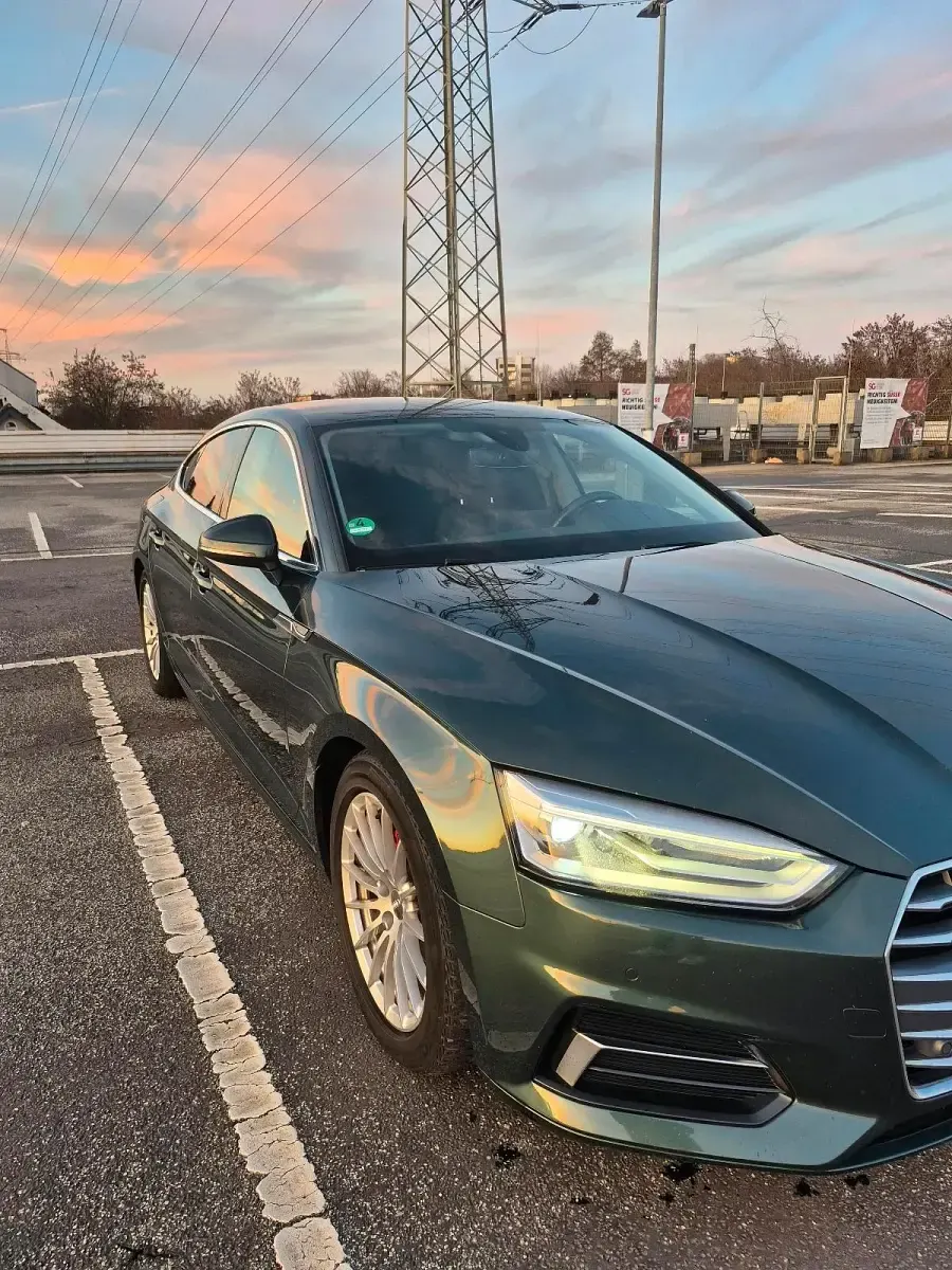 Gebraucht Audi A5 Comfort 150 PS (110 kW) 2018 Grün Coupé