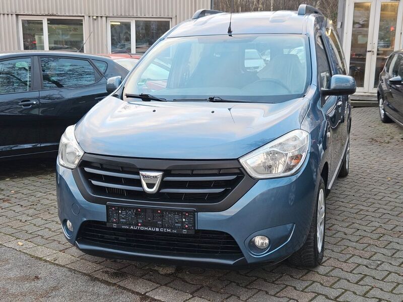 Blau Gebraucht 2014 Dacia Dokker Lauréate Van | 6.799 € (Fairer Preis) - Bild 1/4