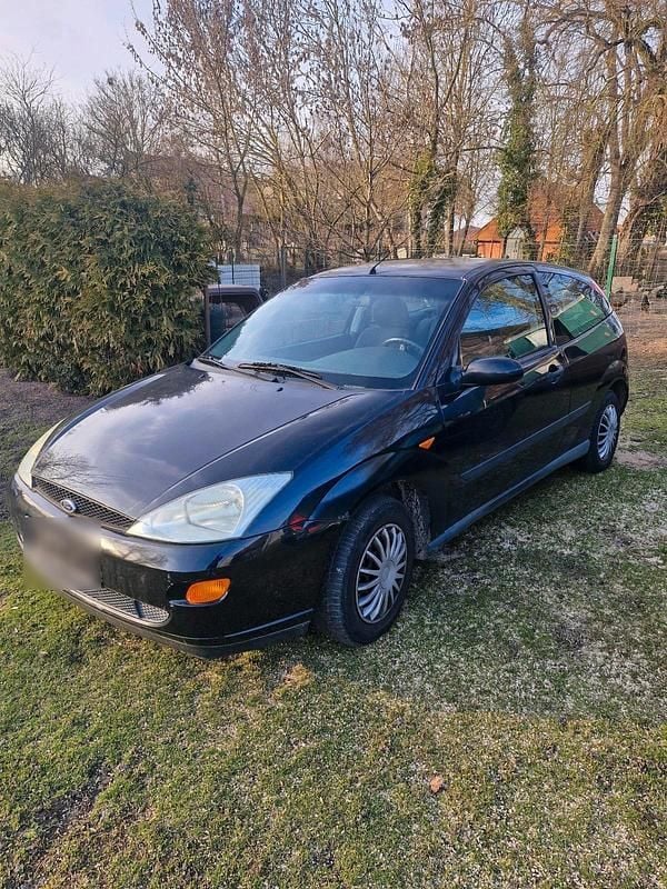 Gebraucht Ford Focus 75 PS (55 kW) 1999 Schwarz Kleinwagen
