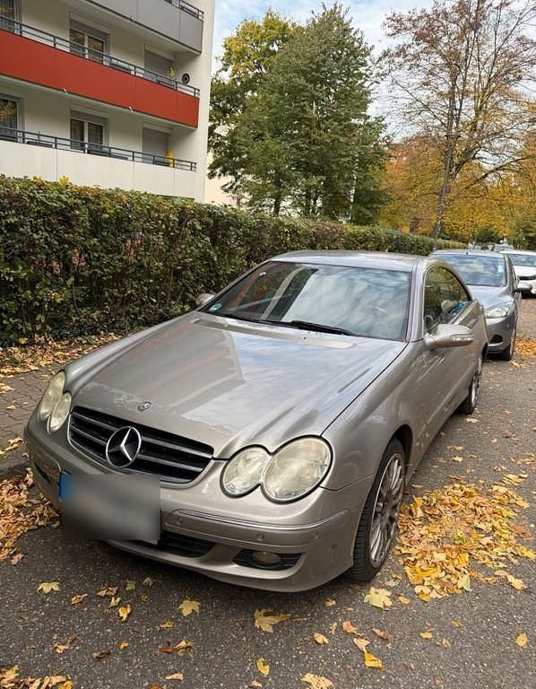 Beige Gebraucht 2008 Mercedes CLK220 Avantgarde Coupé | 5.499 € (Fairer Preis) - Bild 1/4