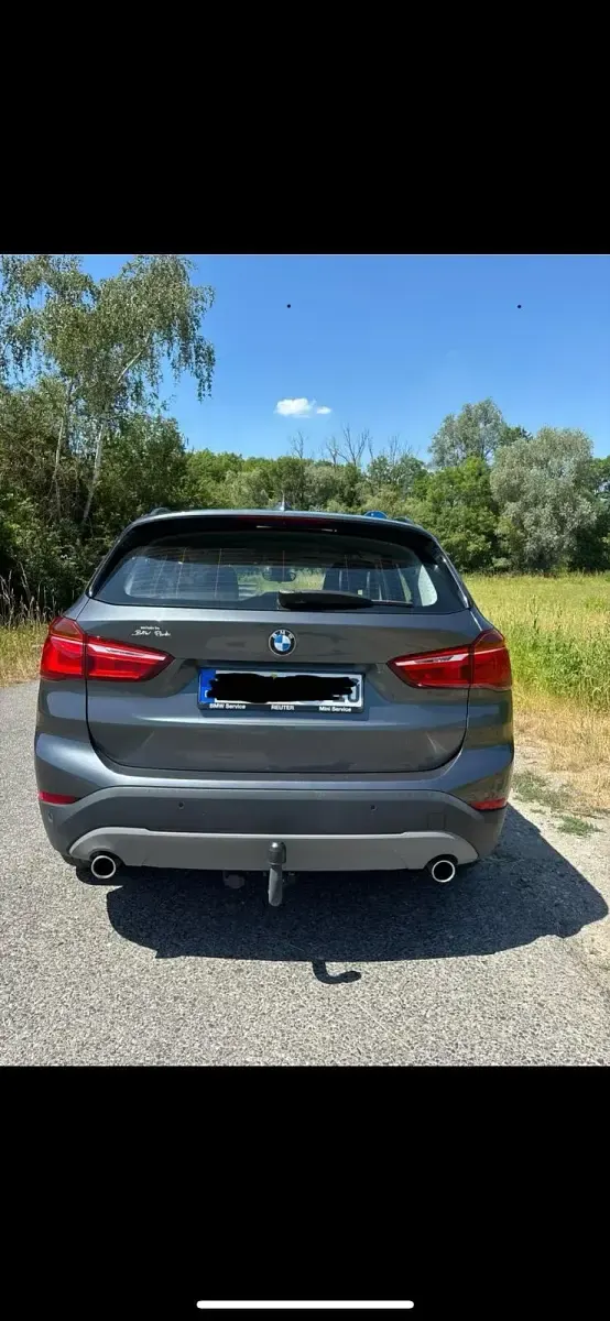 Gebraucht BMW X1 Advantage 190 PS (139 kW) 2019 Grau SUV