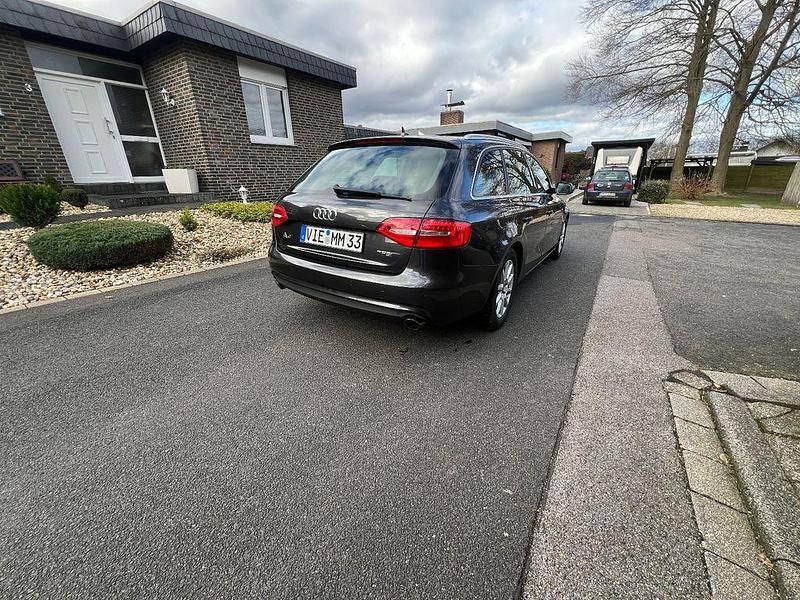 Gebraucht Audi A4 S-Line 170 PS (125 kW) 2014 Grau Kombi