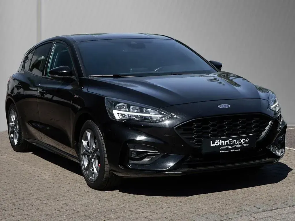 Gebraucht Ford Focus ST-Line X 155 PS (114 kW) 2021 Obsidianschwarz metallic Limousine
