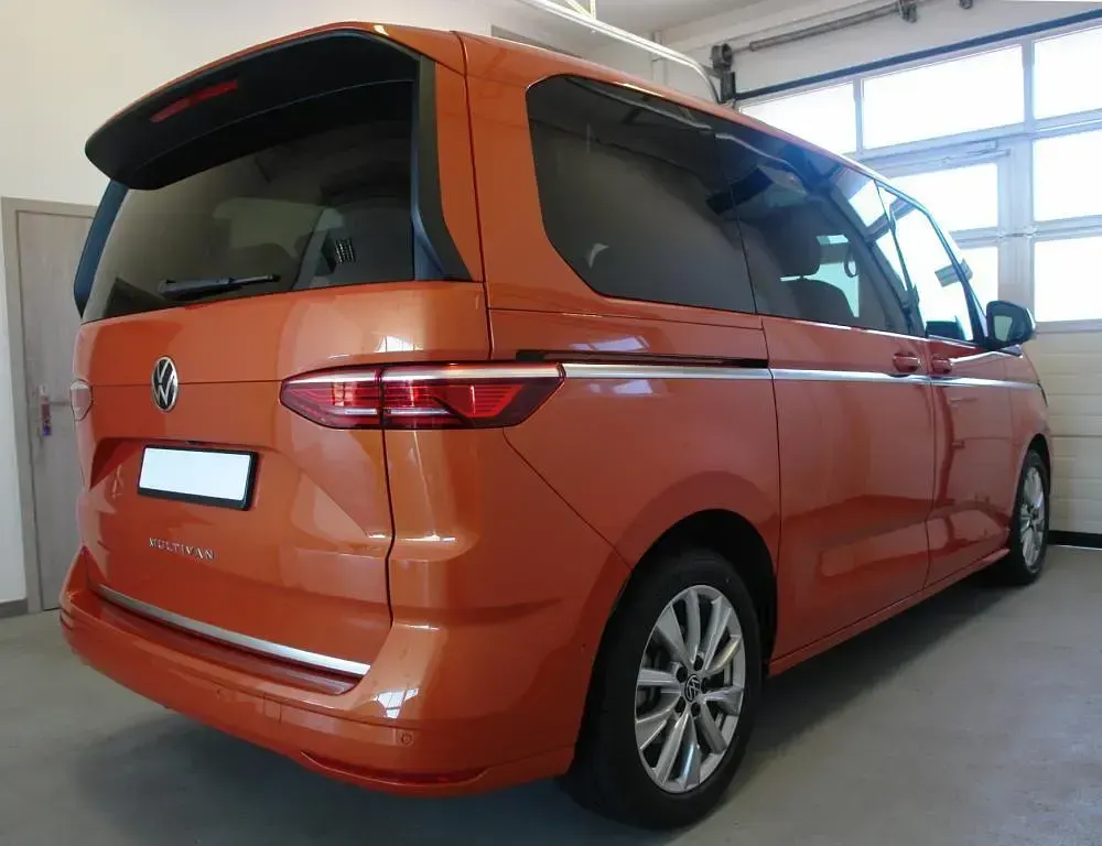 Gebraucht VW Multivan Style 204 PS (150 kW) 2021 Orange (energetic [4m4m]) Van / Kleinbus