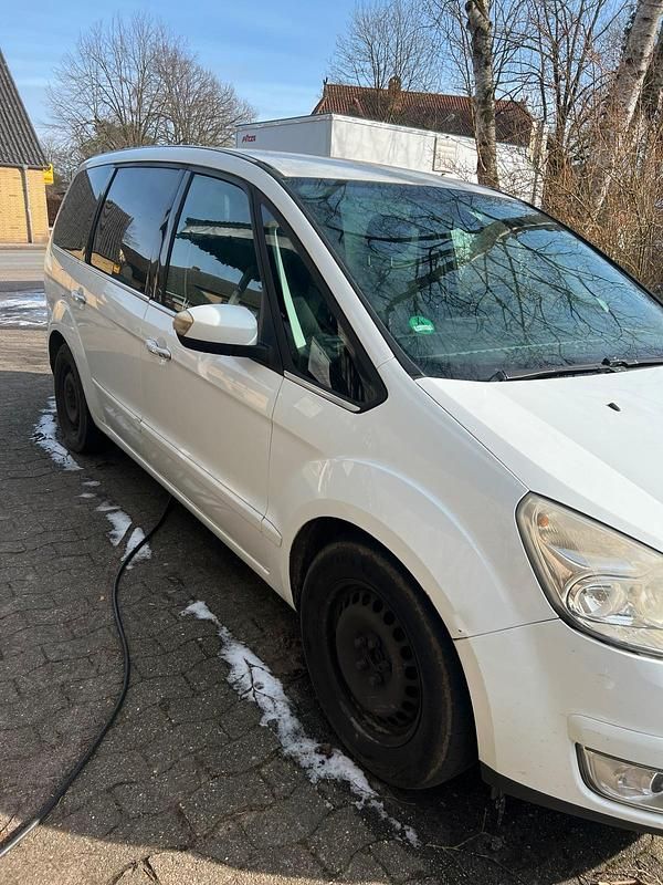 Gebraucht Ford Galaxy Ghia 145 PS (106 kW) 2008 Weiß Van / Kleinbus