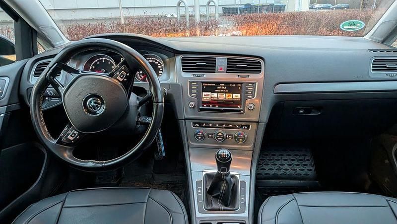 Gebraucht VW Golf VII LOUNGE 150 PS (110 kW) 2015 Grau Kombi