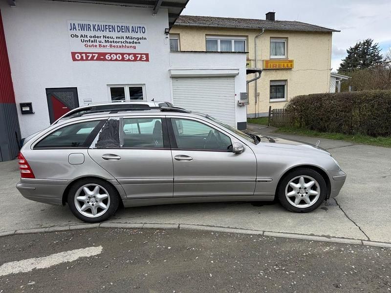 Gebraucht Mercedes C180 143 PS (105 kW) 2004 Silber Kombi