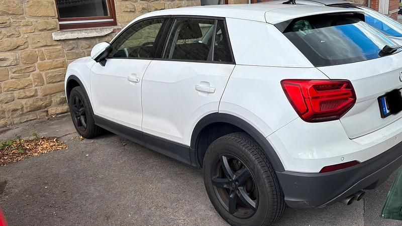 Weiß Gebraucht 2020 Audi Q2 SUV | 13.000 € (Superpreis) - Bild 1/4