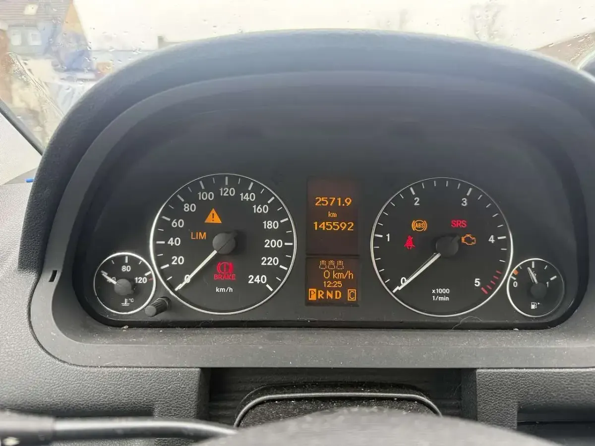 Gebraucht Mercedes A180 Classic 109 PS (80 kW) 2006 Gold Kleinwagen