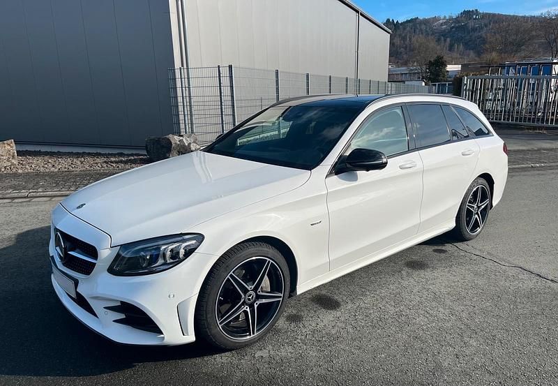 Gebraucht Mercedes C300 245 PS (180 kW) 2020 Weiß Kombi