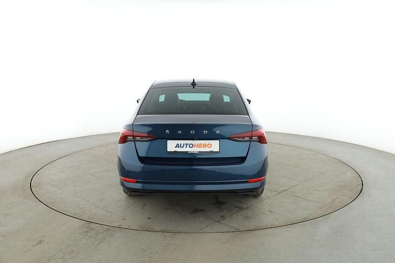 Gebraucht Skoda Octavia First Edition 150 PS (110 kW) 2020 Blau Limousine