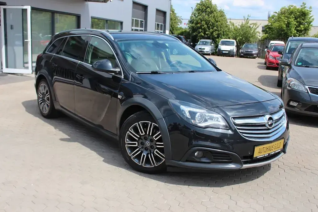 Gebraucht Opel Insignia 163 PS (119 kW) 2014 Schwarz Limousine