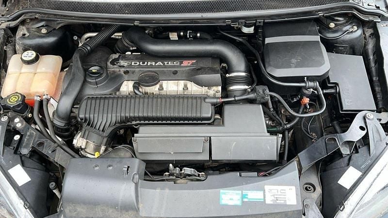 Gebraucht Ford Focus ST 226 PS (166 kW) 2007 Schwarz Limousine