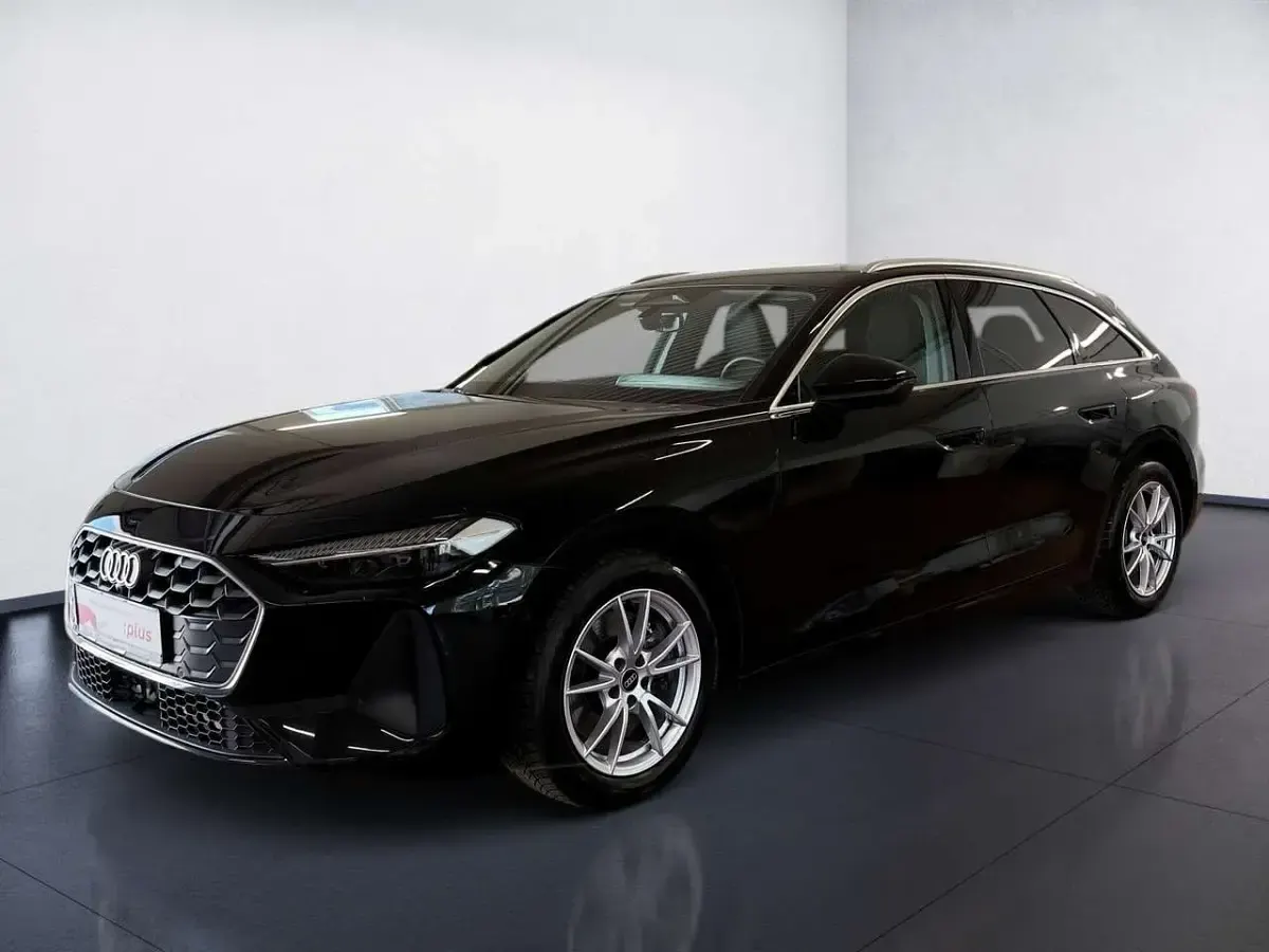 Gebraucht Audi A5 Sport 204 PS (150 kW) 2025 Mythosschwarz metallic Kombi