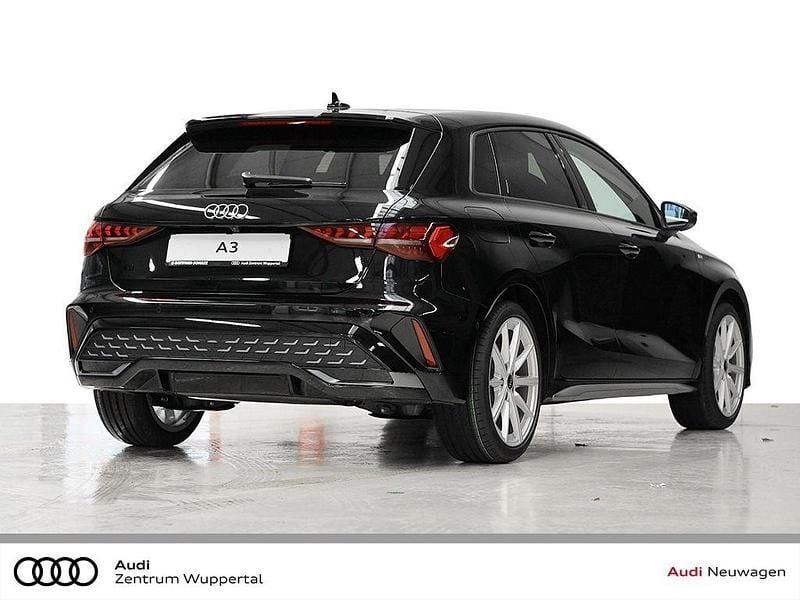 Neu Audi A3 S-Line 150 PS (110 kW) 2026 Mythosschwarz metallic Limousine