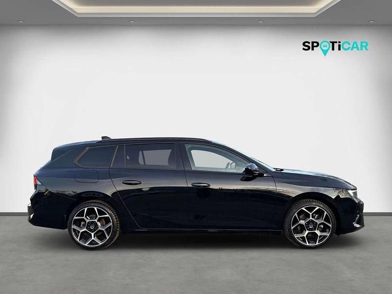 Gebraucht Opel Astra Ultimate 131 PS (96 kW) 2024 Karbon schwarz metallic Kombi