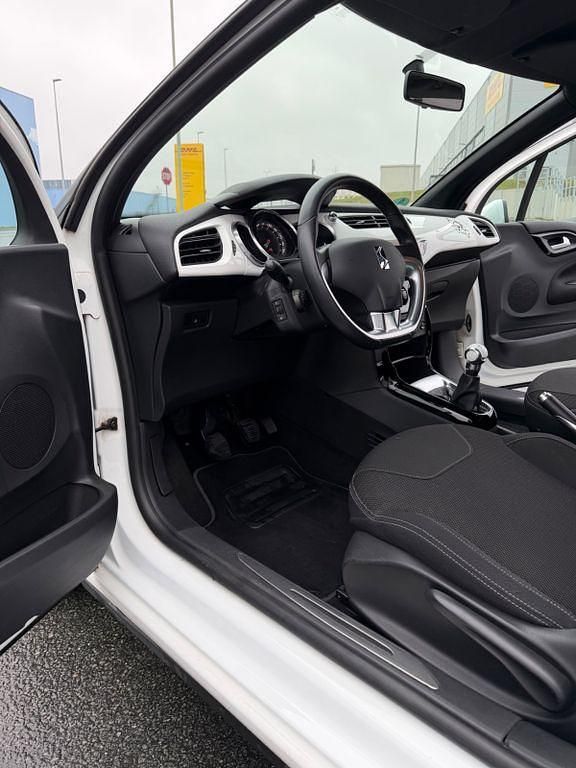 Gebraucht Citroën DS3 82 PS (60 kW) 2013 Weiß Kleinwagen
