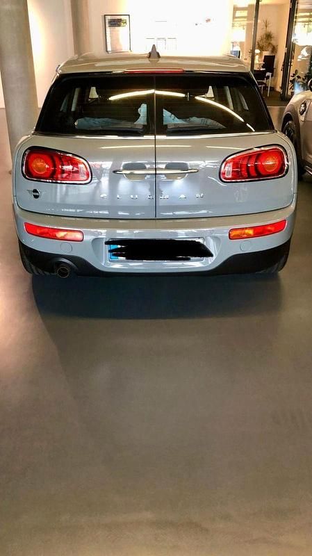 Grau Gebraucht 2019 Mini One Clubman Kombi | 15.200 € (Fairer Preis) - Bild 1/4