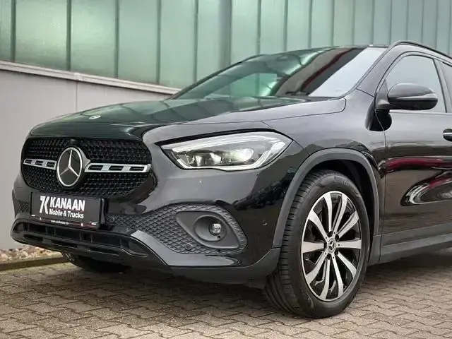 Gebraucht Mercedes GLA200 Progressive 150 PS (110 kW) 2022 Andere SUV