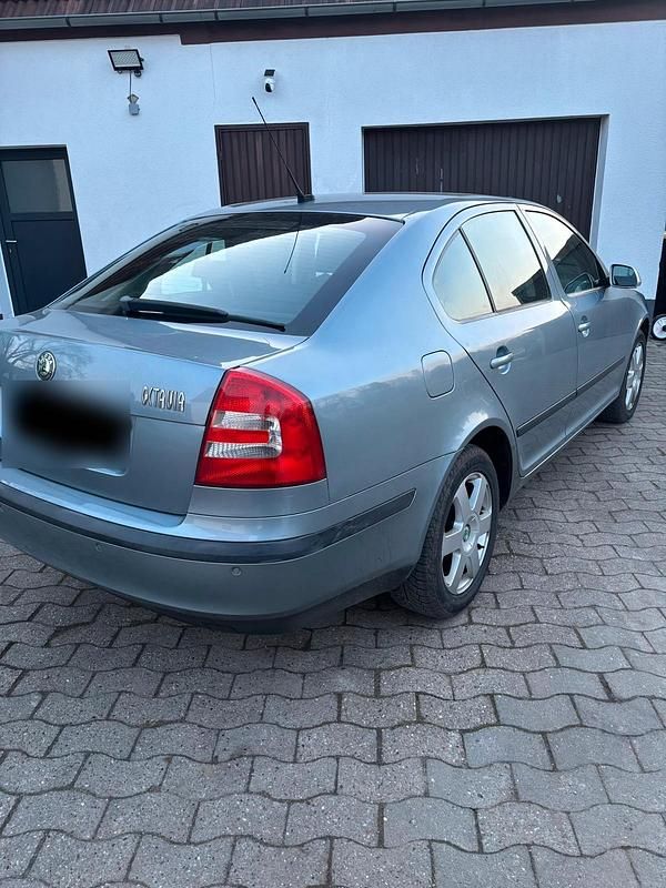 Gebraucht Skoda Octavia 116 PS (85 kW) 2004 Grau Limousine
