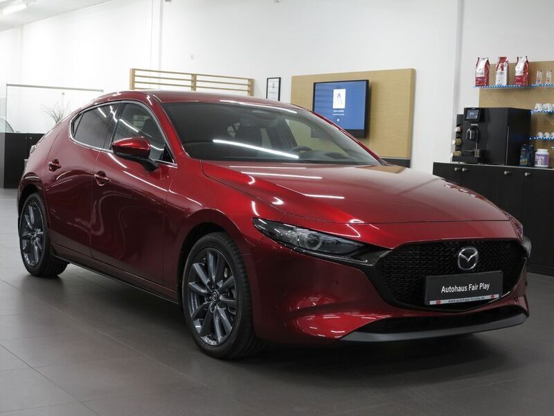 Gebraucht Mazda 3 Exclusive-Line 150 PS (110 kW) 2024 Rot Limousine