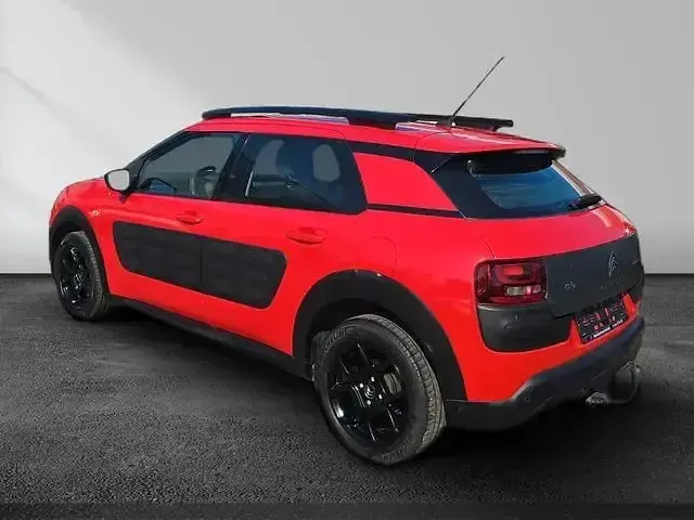 Gebraucht Citroën C4 Cactus Business Class 103 PS (75 kW) 2015 Rot Kleinwagen