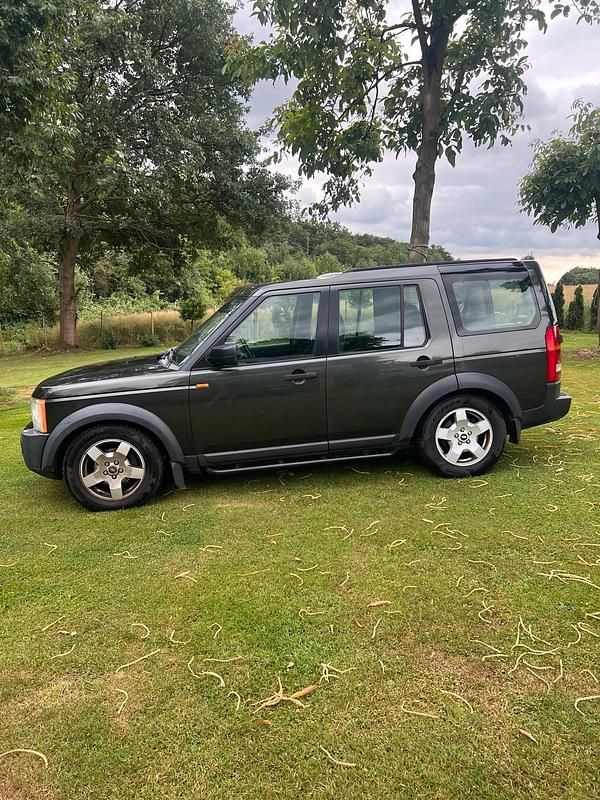 Grün Gebraucht 2004 Land Rover Discovery 3 SE SUV | 4.900 € - Bild 1/4