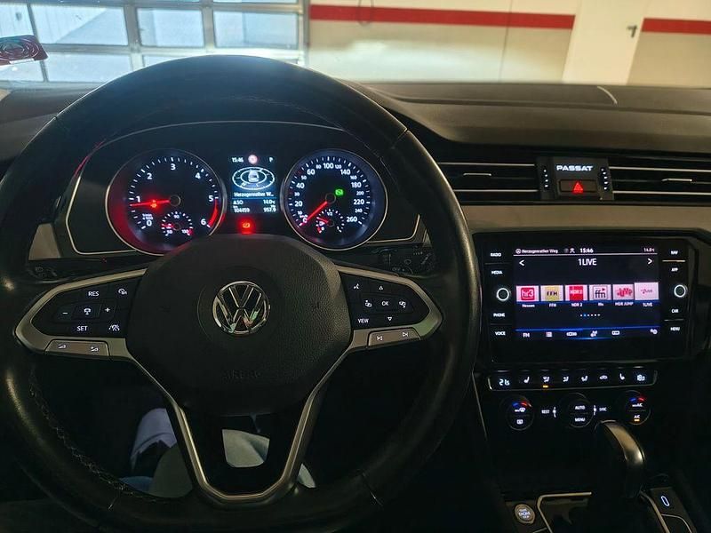 Gebraucht VW Passat Business 150 PS (110 kW) 2020 Grau Kombi