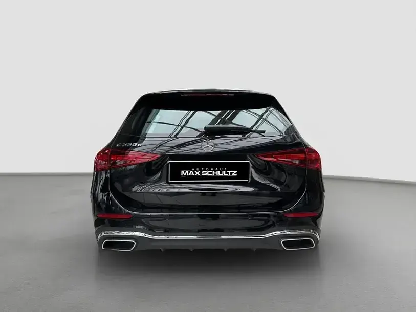 Gebraucht Mercedes C220 AMG 200 PS (147 kW) 2024 Unilack schwarz uni Kombi