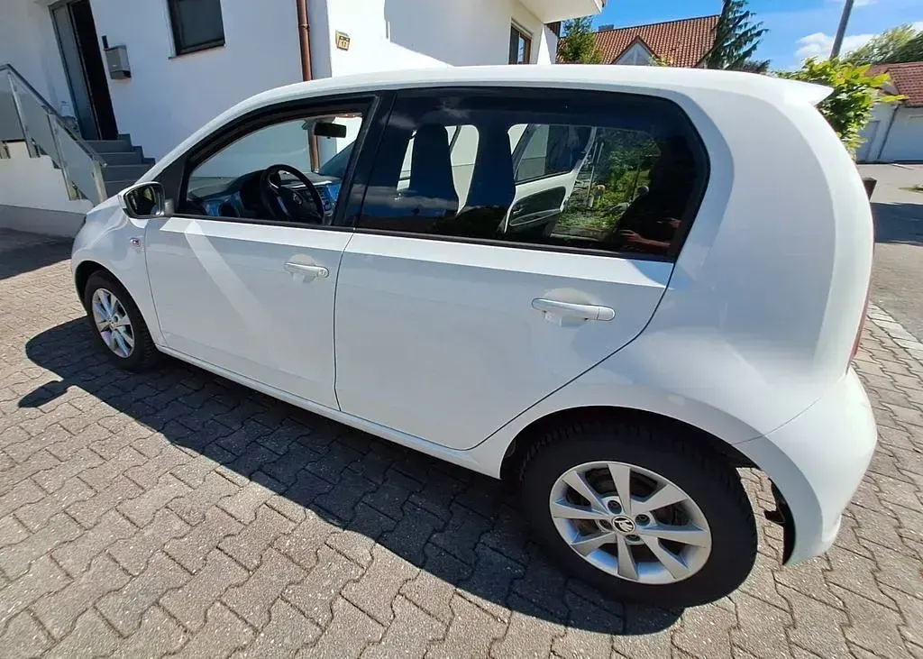 Gebraucht Skoda Citigo Active 60 PS (44 kW) 2016 Weiß Kleinwagen
